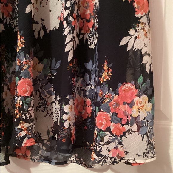 Roz & Ali Size M Floral Black Maxi Skirt - Picture 4 of 6